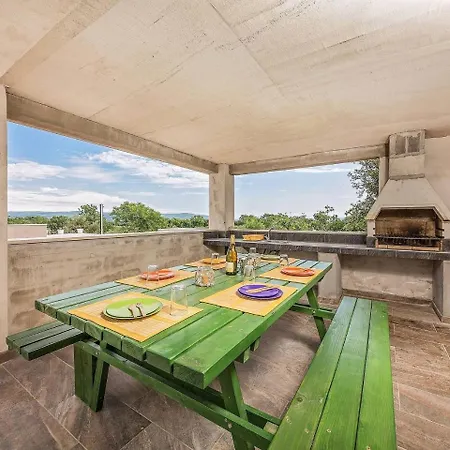 Modern Holiday With Private Pool In Vikendica